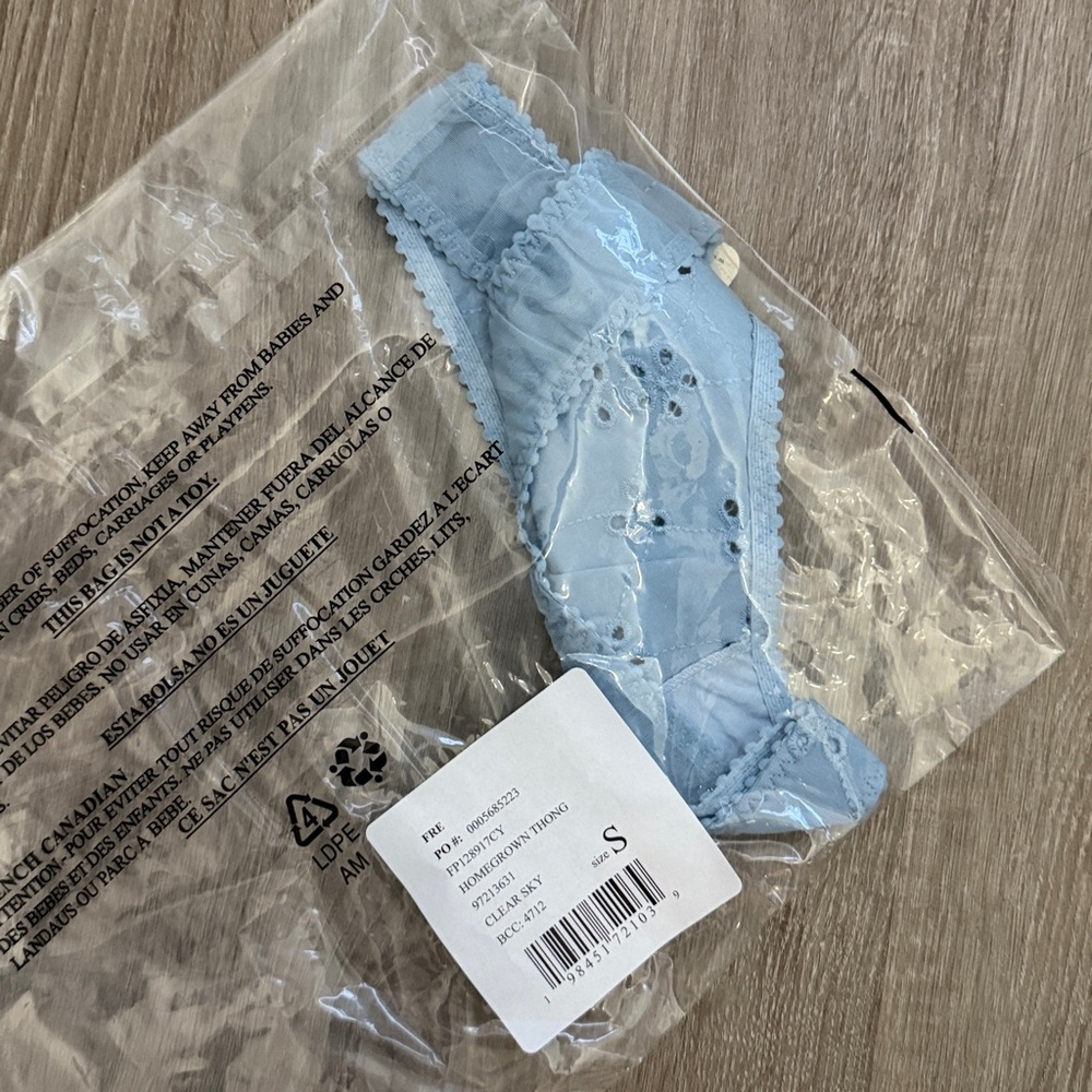 Free People blue homegrown lace thong - Picture 5 of 5